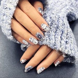 Bundle up incoco nail wraps winter deer Christmas